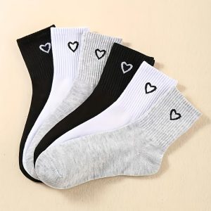 6 Pairs of Cozy Heart Print Crew Socks